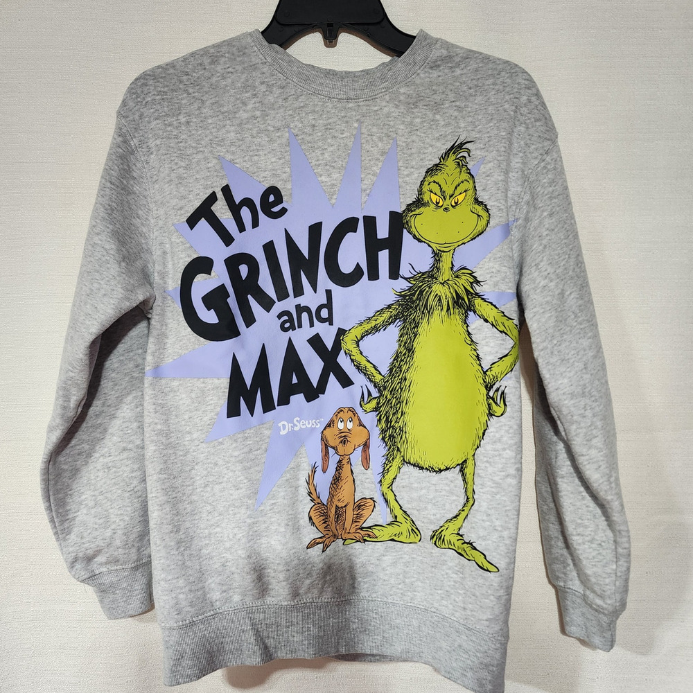 The grinch and max sweatshirt for men small